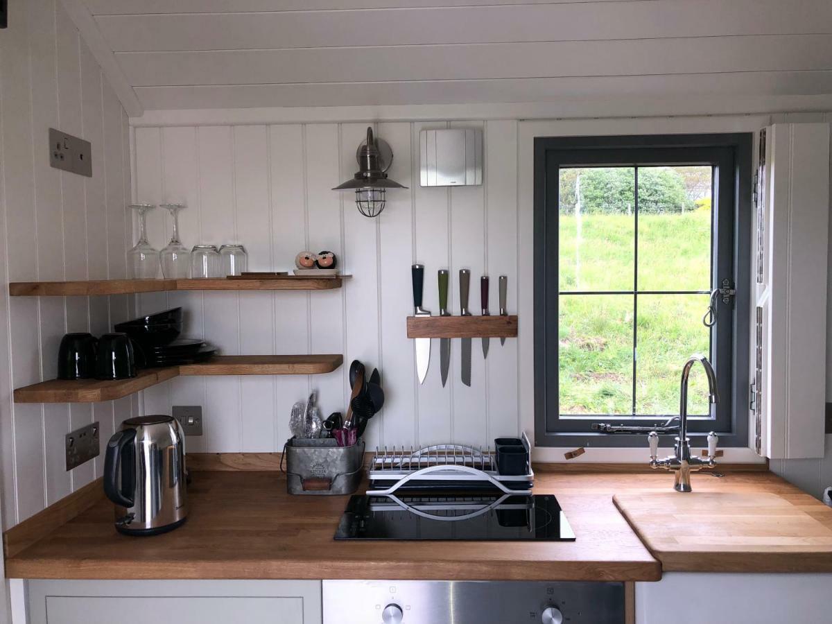 The Shepherds Hut Villa Lonmore Exterior foto