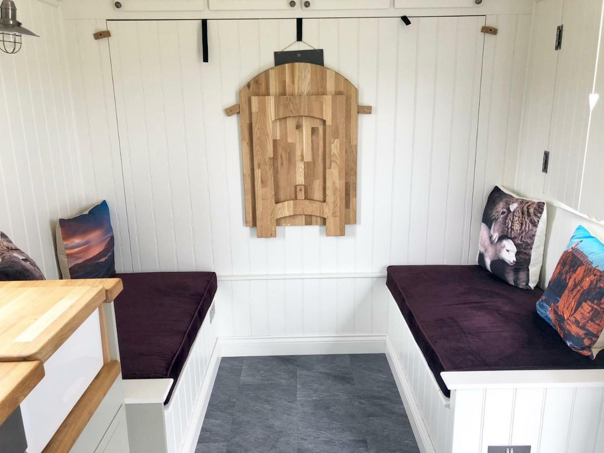 The Shepherds Hut Villa Lonmore Exterior foto