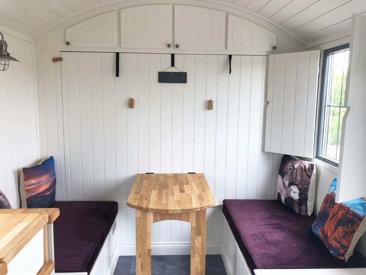 The Shepherds Hut Villa Lonmore Exterior foto